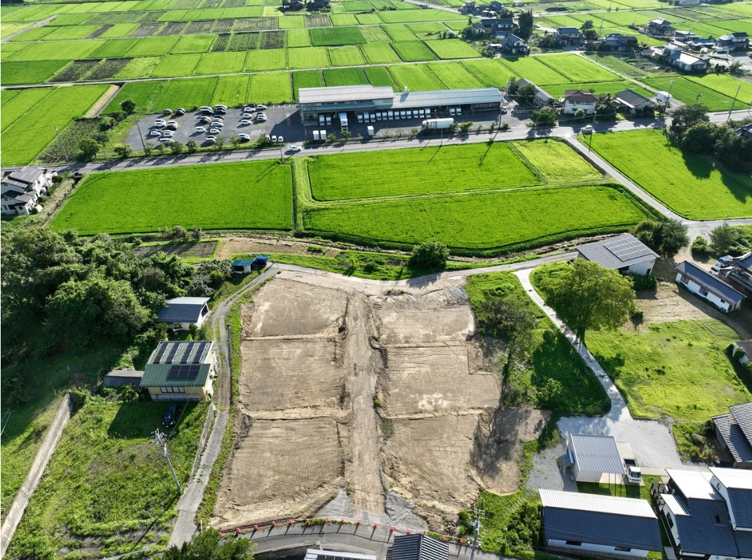 池田町会染地区の分譲地 | 青い風